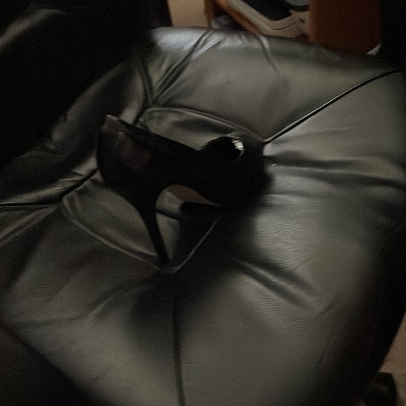 Messed up my back can’t wear them anymore - Picture 6 of 11